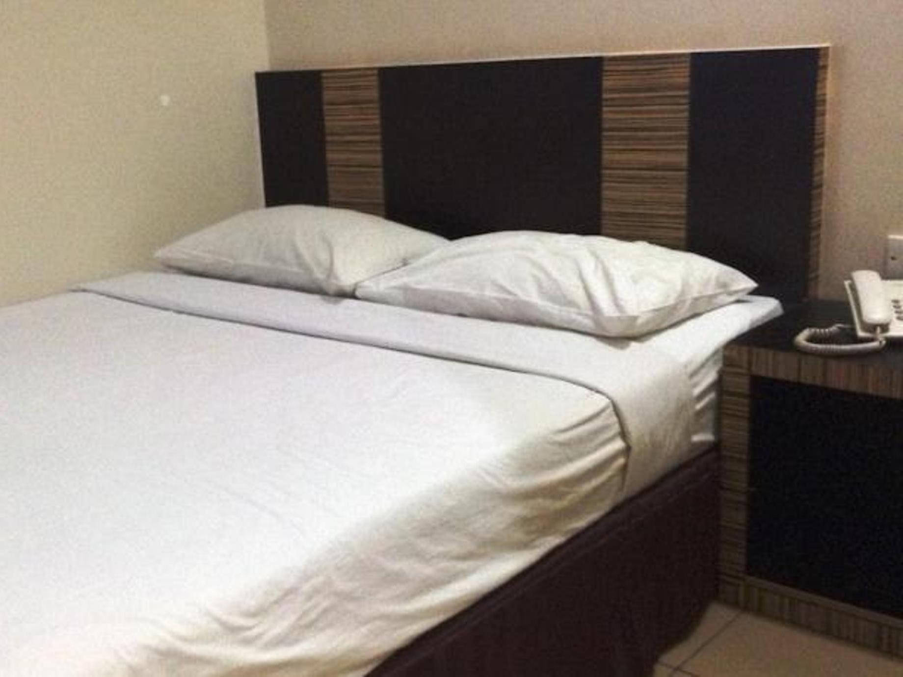 Hotel Traveller Kota Kinabalu Esterno foto